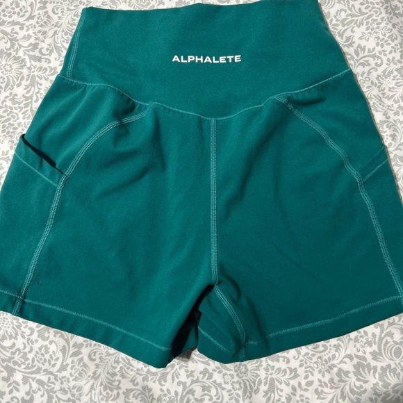 Alphalete surface shorts - Picture 3 of 4